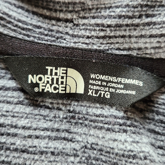 **SOLD* The North Face "Novelty Mezzaluna Hoodie" Heather Grey | Women's Size XL - Picture 7 of 11